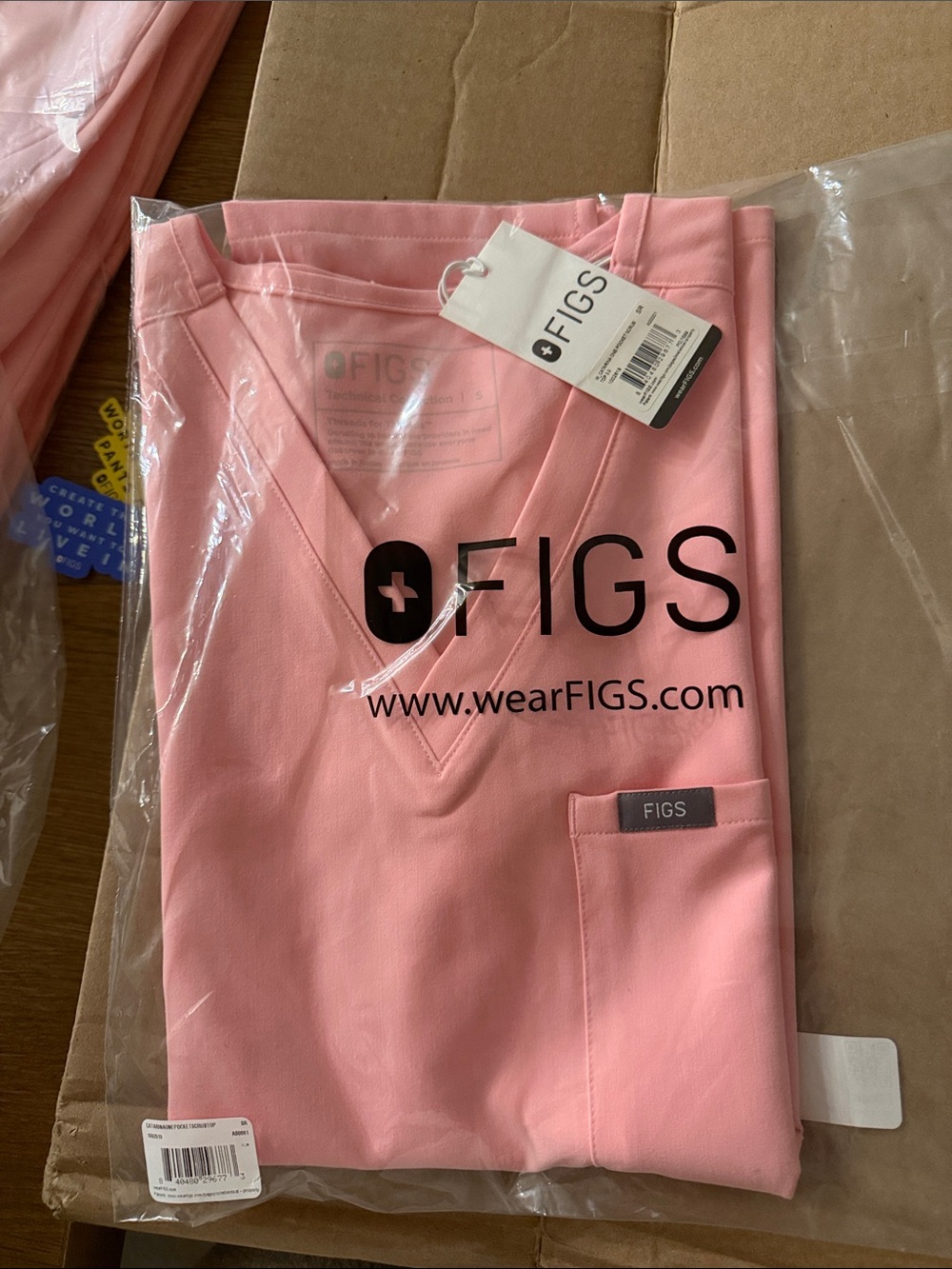 FIGS Catarina Fight Club Pink Top SMALL - Picture 2 of 3